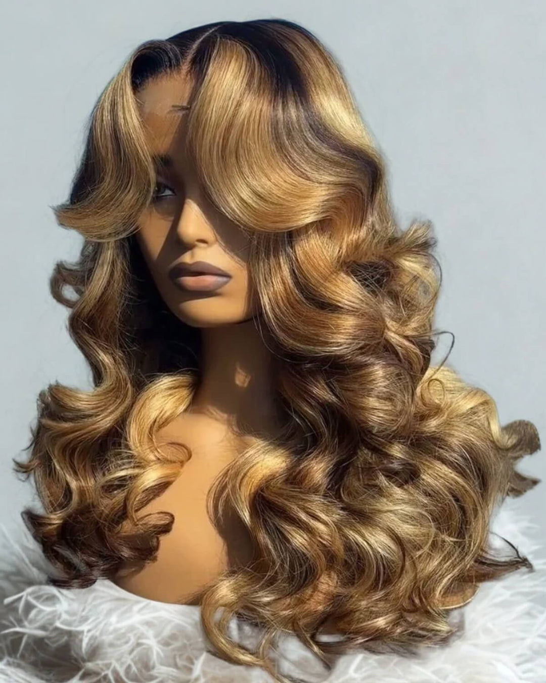 eullair Honey Blonde Highlights Body Wave Wig 13x4 Full Lace Frontal Glueless Wigs Pre Plucked 250% Density
