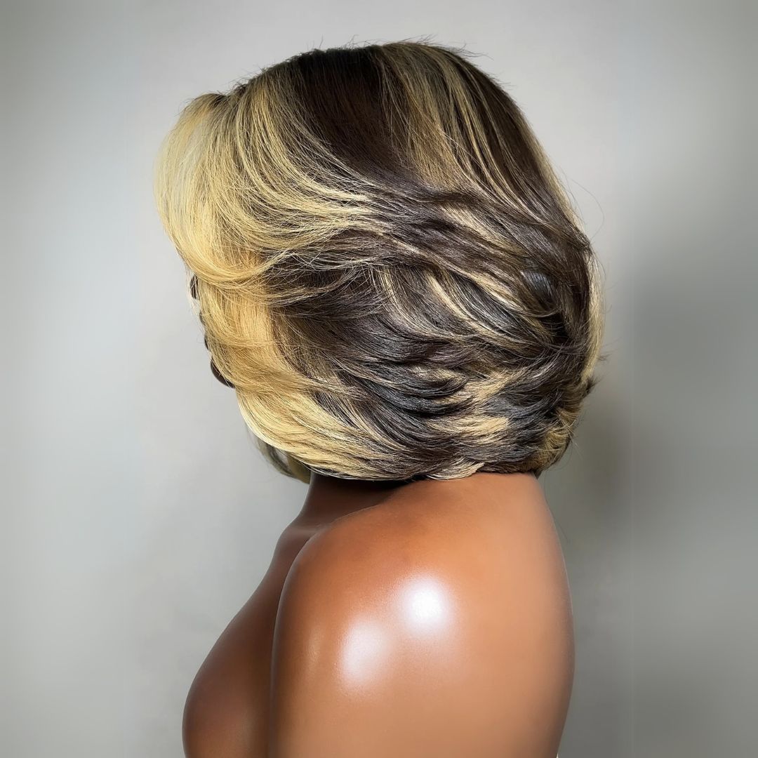 eullair Blonde Highlight Color Layer Bob Wigs Natural 13x4 Lace Frontal Human Hair Wigs 250% Density