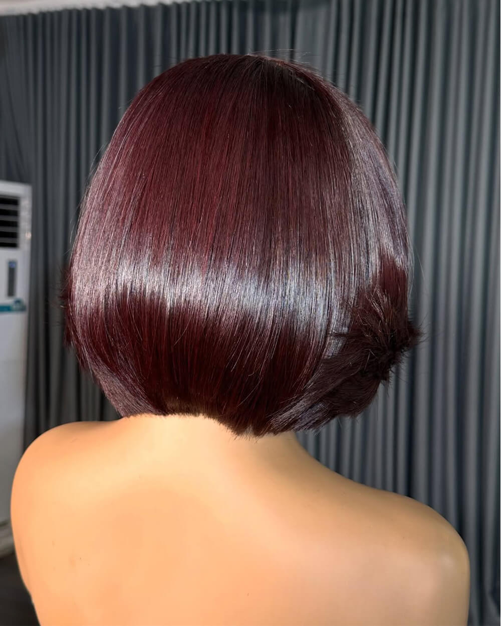 eullair Cherry Burgundy Bob Wig Soft Layered 13x4 Lace Frontal Glueless Wig 10 inch